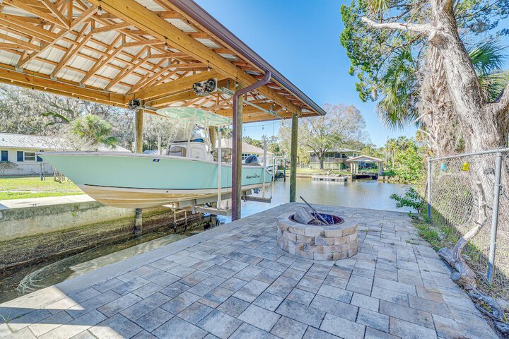 Riverfront Home With Private Dock Fire Pit!