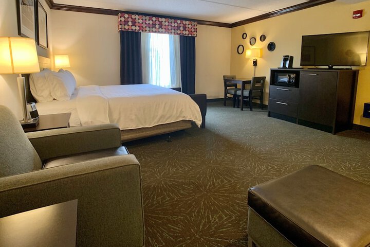Room 33 of 45
