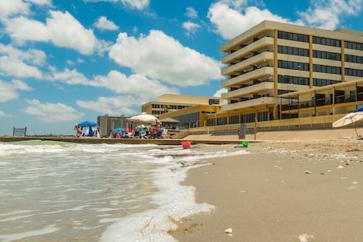 Emerald Beach Hotel