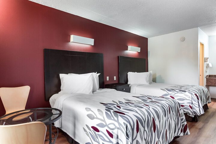 Room 10 of 31