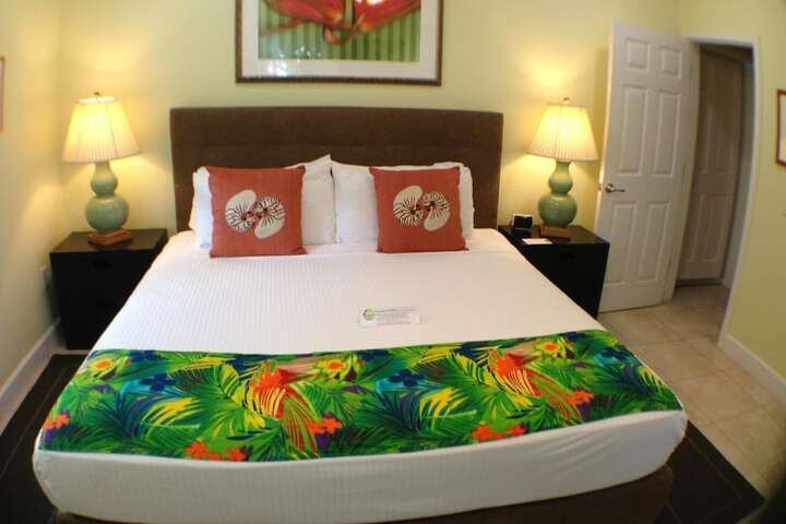 Room 4 of 15