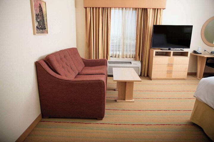 Room 15 of 27