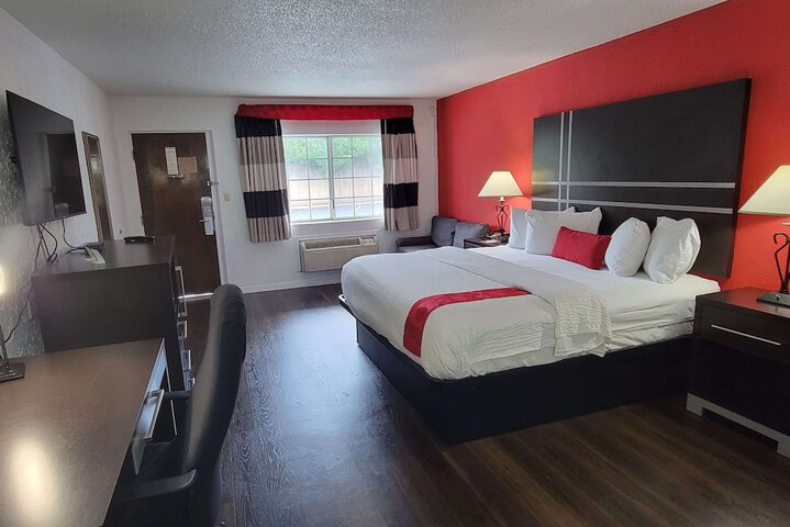 Room 46 of 137