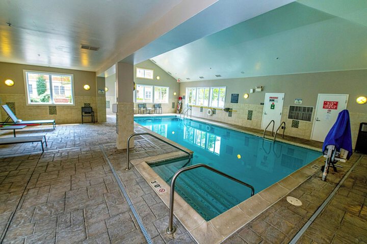 Residence Inn Woodbridge Edison / Raritan Center