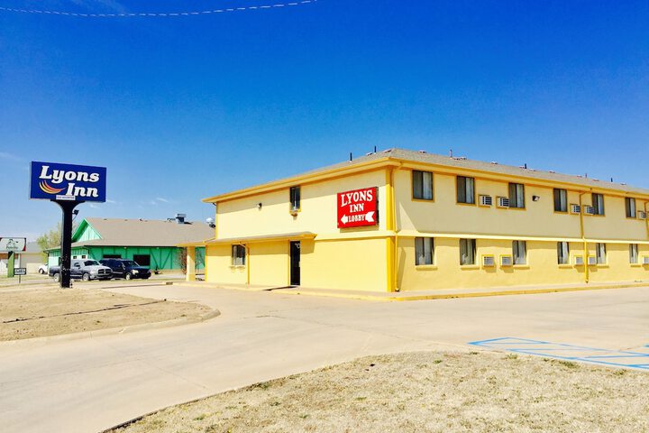 Lyons Inn