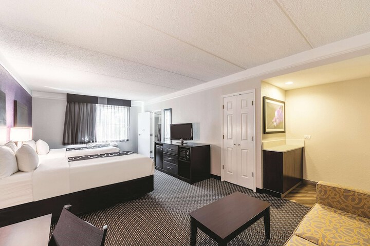 Room 20 of 47