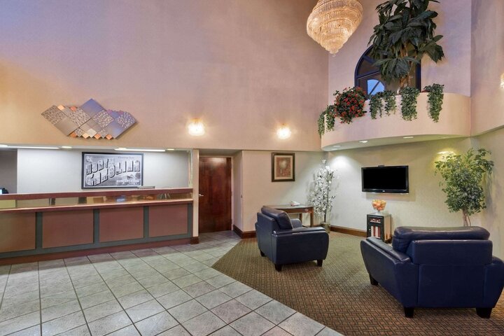 Hotel Interior 8 of 24