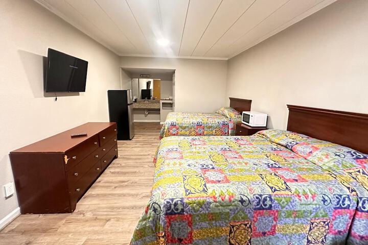 Room 5 of 5
