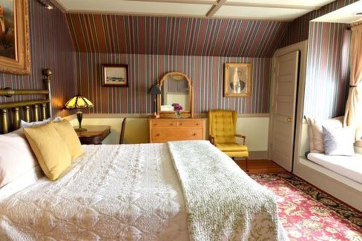 Room 53 of 130