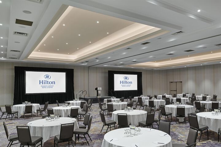 Hilton Toronto Airport Hotel & Suites