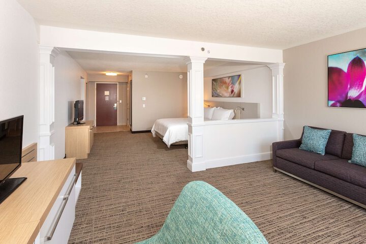 Room 50 of 115