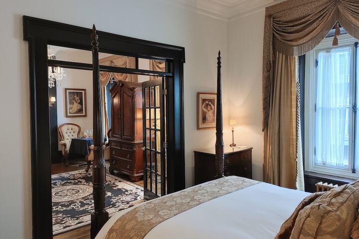 Room 40 of 47