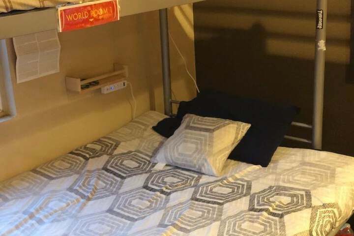 Room 65 of 74