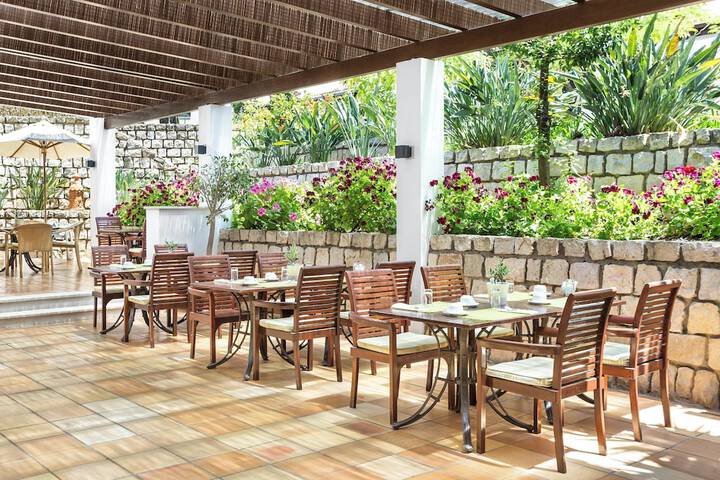 Pine Cliffs Ocean Suites a Luxury Collection Resort & Spa
