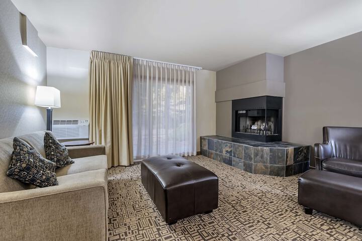 Room 21 of 36