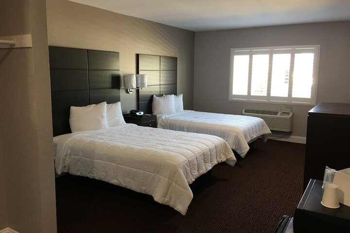 Room 25 of 43