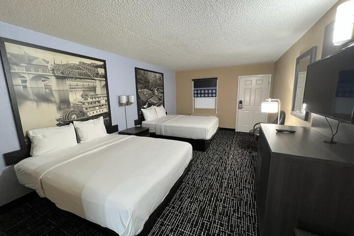 Room 33 of 58