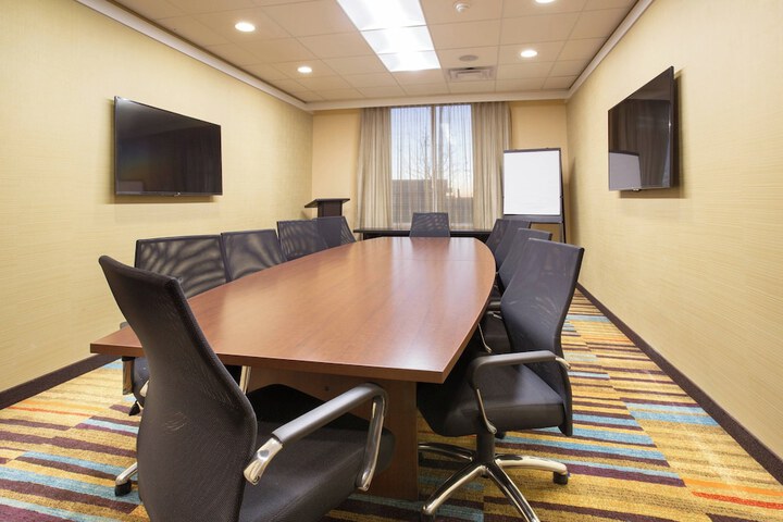 Fairfield Inn & Suites by Marriott Burlington