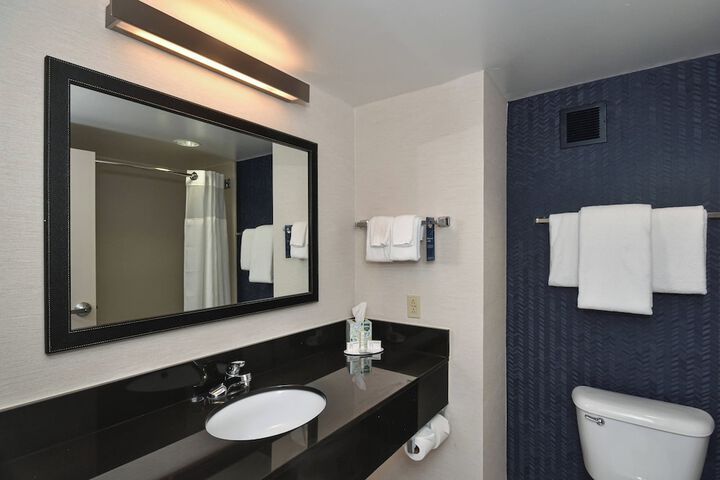 Room 9 of 21