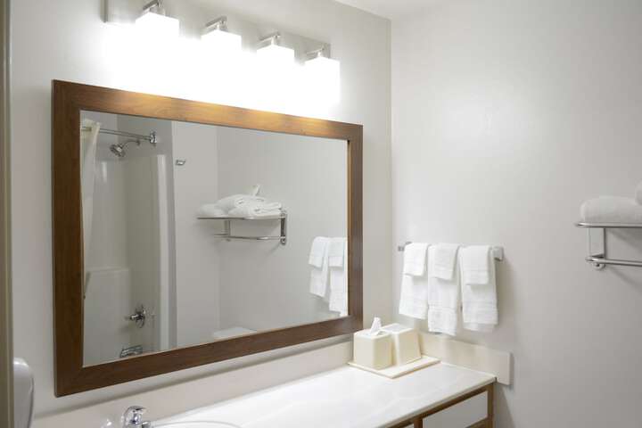 MainStay Suites Dubuque at Hwy 20