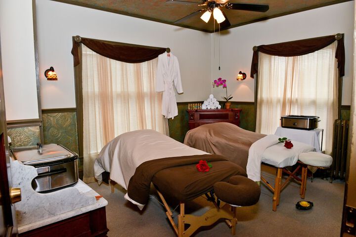 Hotel Interior 6 of 18
