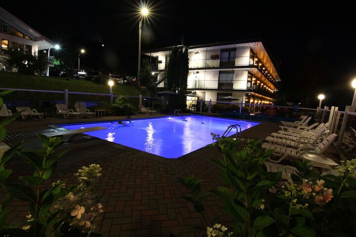 Pool 26 of 93