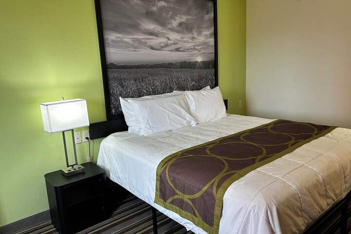 Super 8 by Wyndham Nebraska City