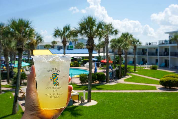 Seahorse Oceanfront Inn