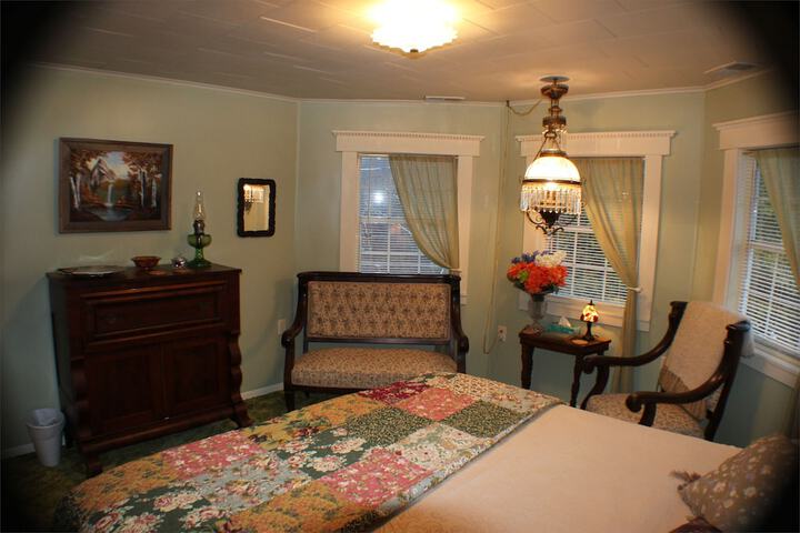 Room 47 of 66