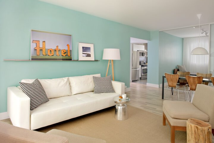 Room 15 of 20
