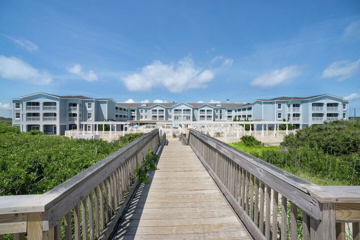 Hampton Inn & Suites Outer Banks / Corolla