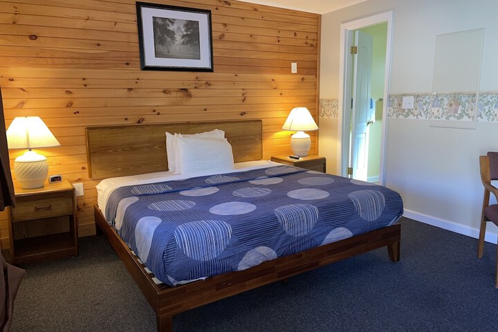 Room 28 of 39