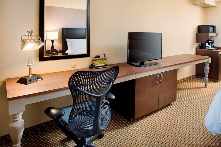 Room 8 of 37