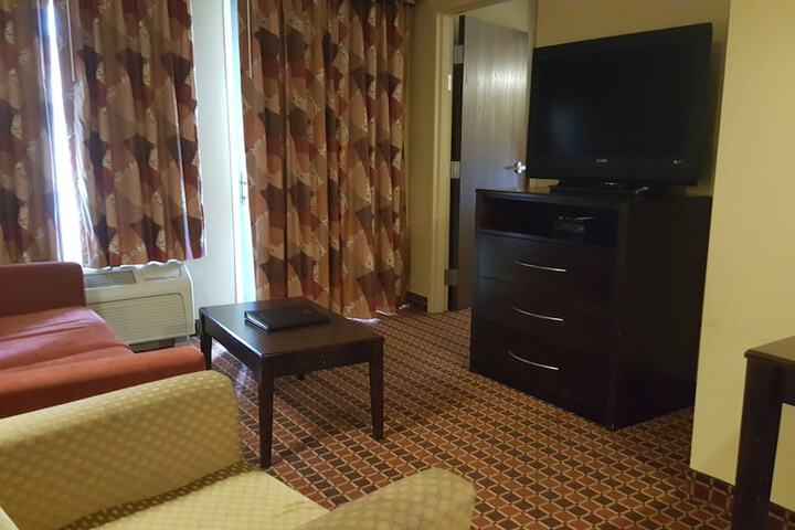 Room 23 of 27