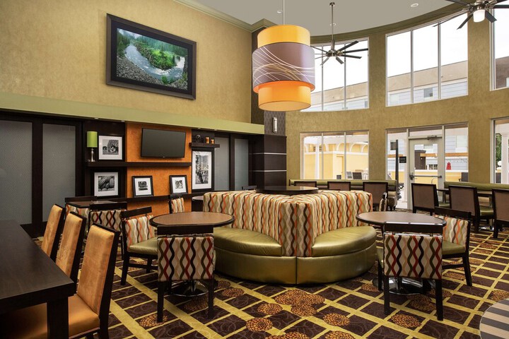 Hampton Inn & Suites Lake City