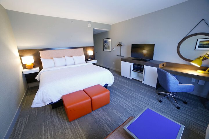 Room 10 of 35