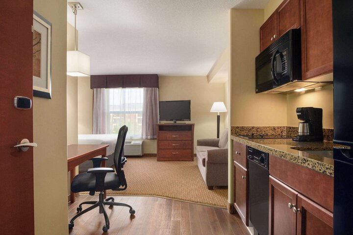 Room 15 of 44