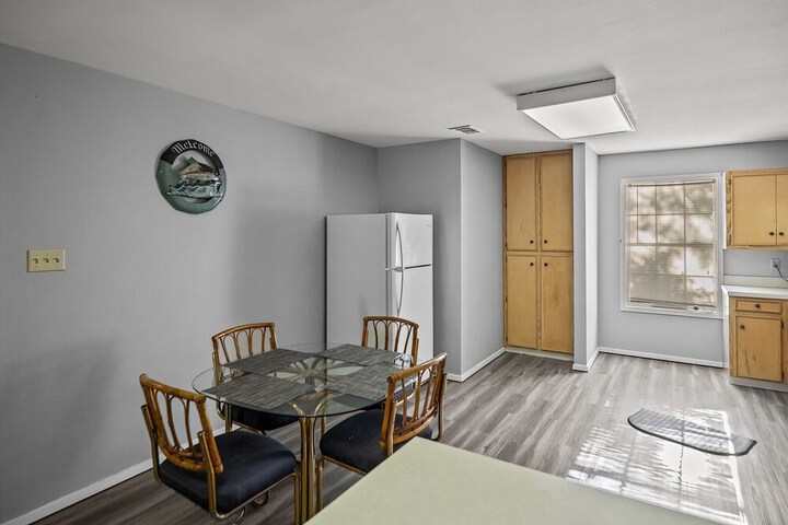 Room 16 of 37