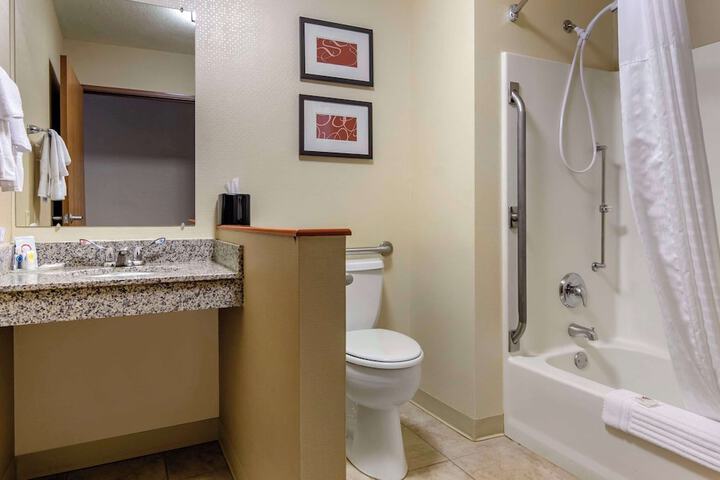 Room 16 of 41
