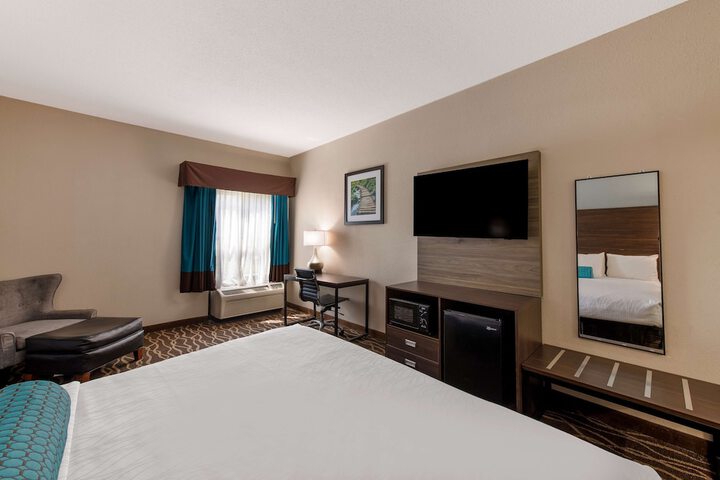 Room 13 of 27