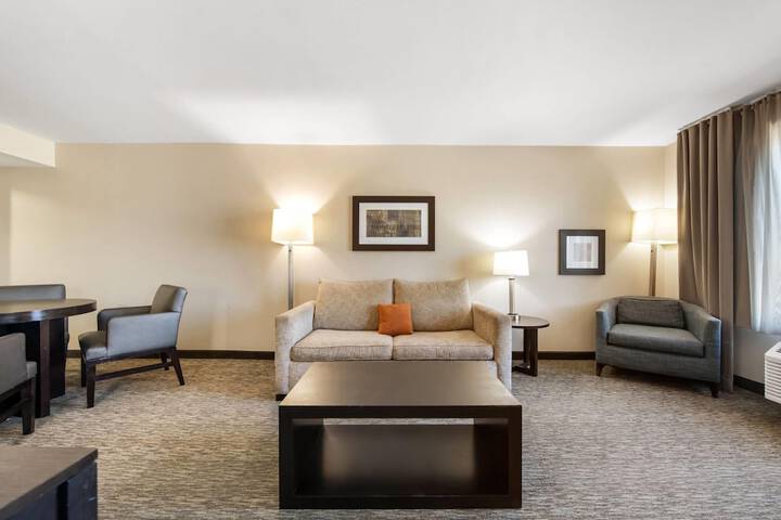 Wingate by Wyndham Slidell / New Orleans East Area