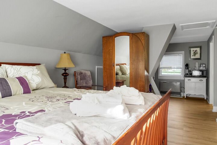 Room 9 of 39