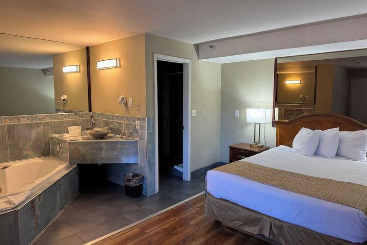 Travelodge by Wyndham Reno Downtown