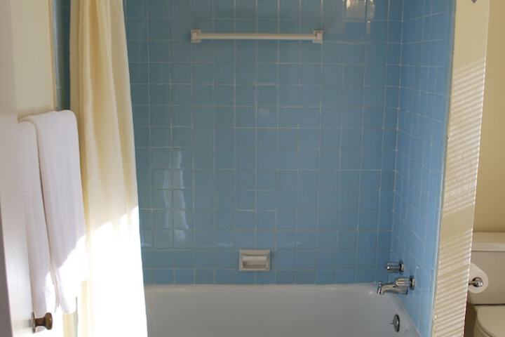 Room 162 of 217