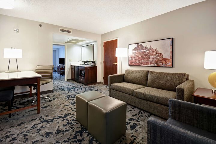 Embassy Suites by Hilton Montgomery Hotel & Conference Ctr
