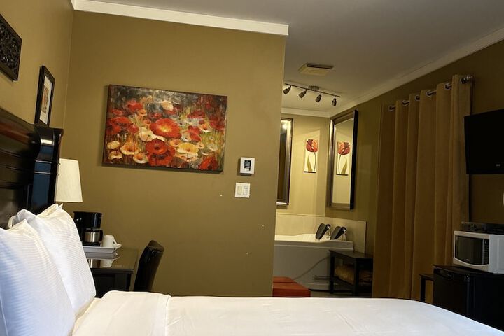 Room 27 of 57