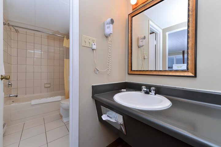 Room 14 of 21