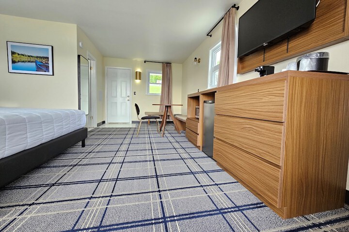 Room 11 of 35
