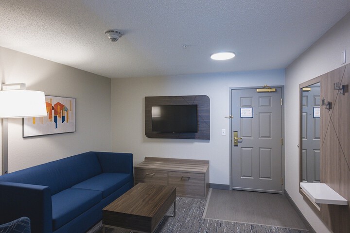 Room 68 of 145
