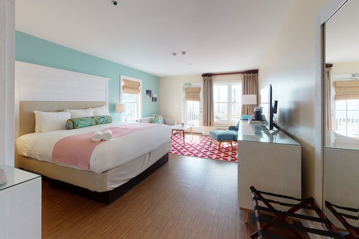 Room 46 of 80